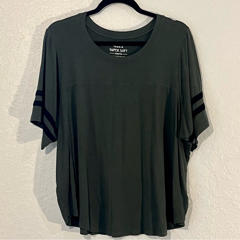 GU Torrid Olive Green Soft Knit Rugby T-Shirt; Size 3X!